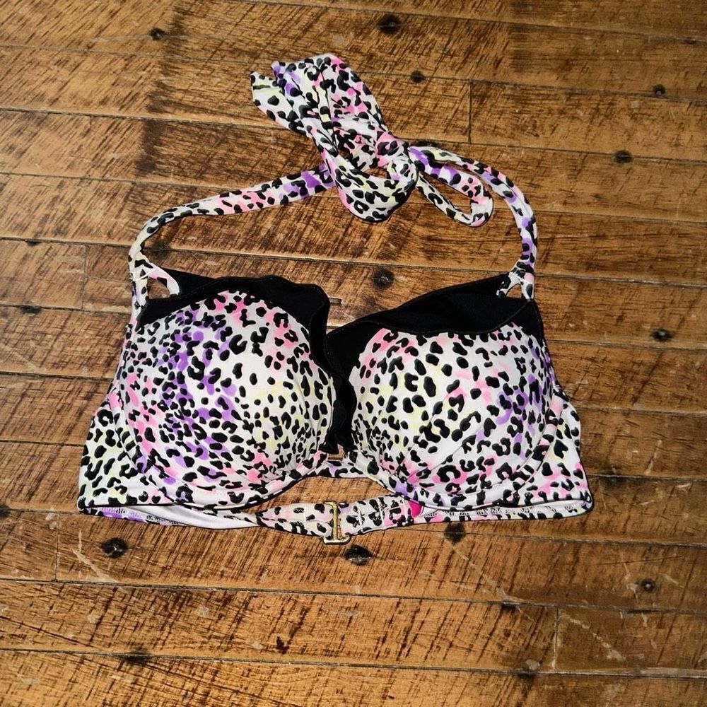 Victoria’s Secret cheetah print ruffled halter tie bikini top